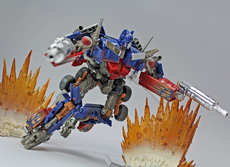 レビュー：TFロストエイジ AD12 リベンジ オプティマスプライム